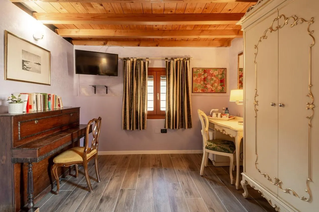 Ca' Fontanea Bed and Breakfast Venedig 3*,