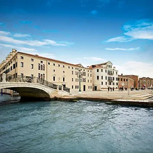 Ca'di Dio-small Luxury Hotel