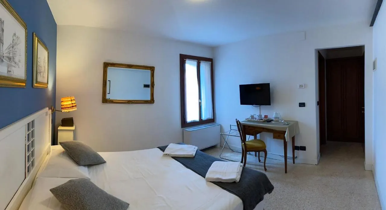 Ca' Fontanea Bed & Breakfast Venice 3*,  Italy
