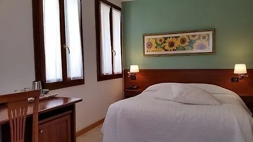 Ca' Fontanea Bed & Breakfast Venice 3*,